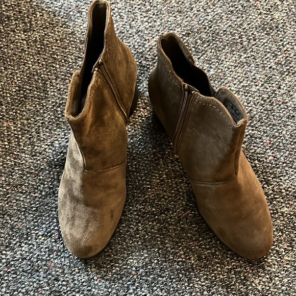 Clarks Bayla Rose Boot Slate Suede size 11M NWT IN BOX!!! - Picture 11 of 13